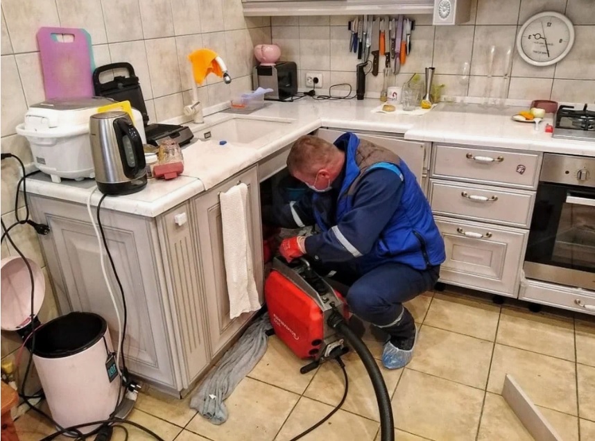 KÖRFEZ Tuvaletm Tıkandı